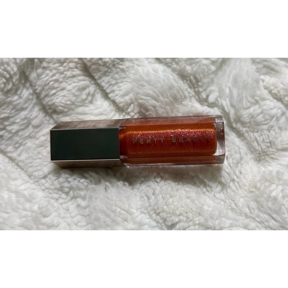 Glossy Posse Luminizer Gloss Bomb Glow Fantasy